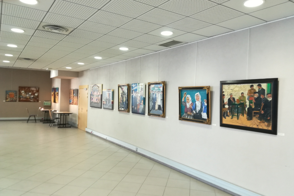 <center>Expositions</center> <center>Expositions</center>